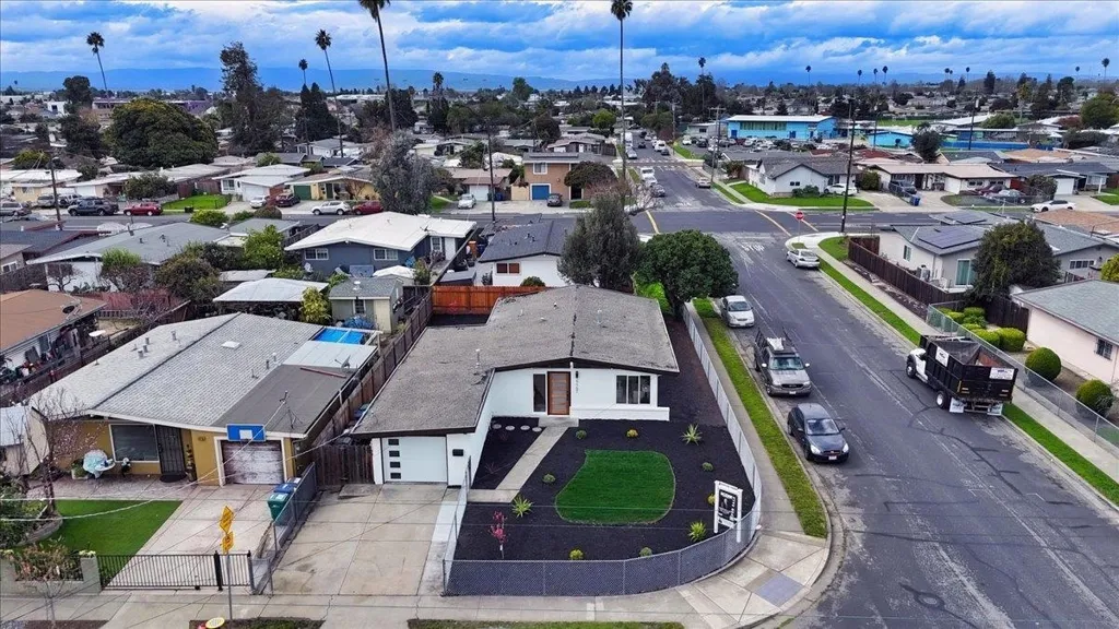 27707 27707 La Porte Ave, Hayward, California 94545 home-pic-47