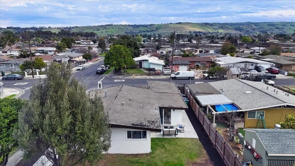 27707 27707 La Porte Ave, Hayward, California 94545 home-pic-50