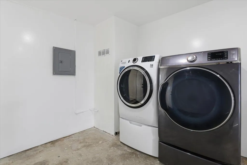 27707 27707 La Porte Ave, Hayward, California 94545 home-pic-34