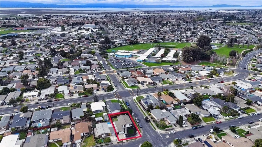 27707 27707 La Porte Ave, Hayward, California 94545 home-pic-41