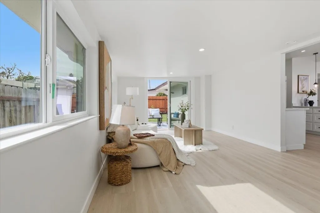 27707 27707 La Porte Ave, Hayward, California 94545 home-pic-32