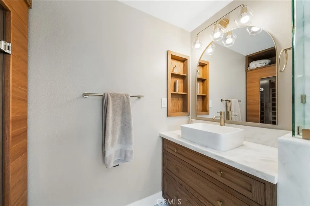1 Flowerdale, Ladera Ranch, California 92694 home-pic-34