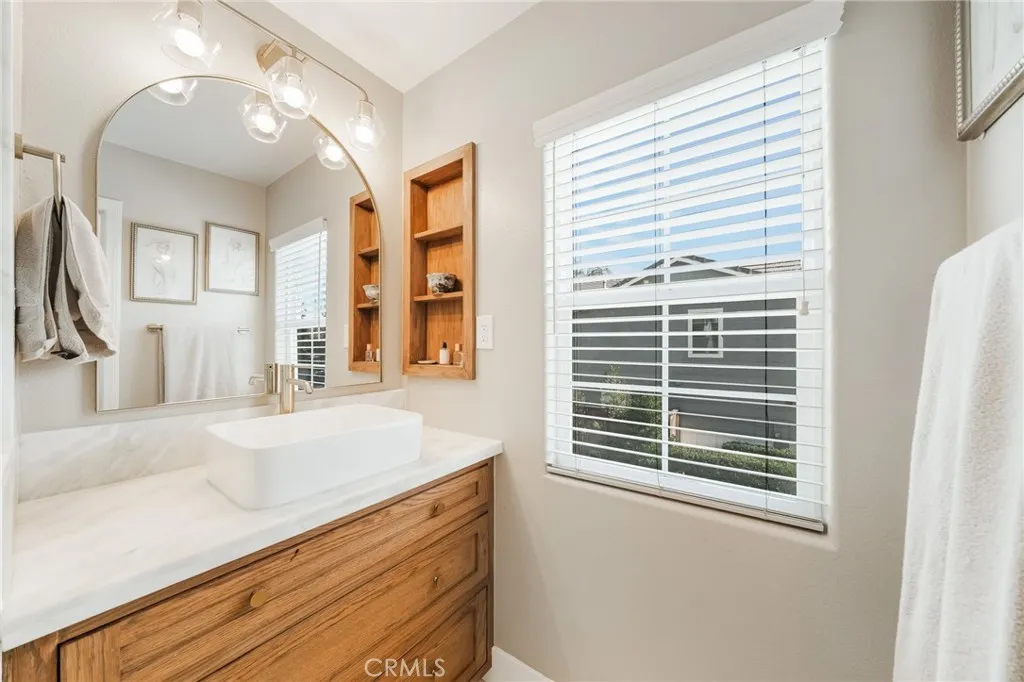 1 Flowerdale, Ladera Ranch, California 92694 home-pic-35