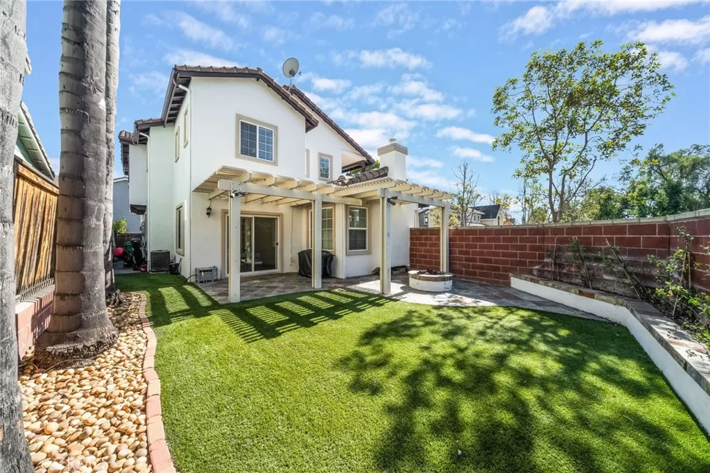 1 Flowerdale, Ladera Ranch, California 92694 home-pic-22