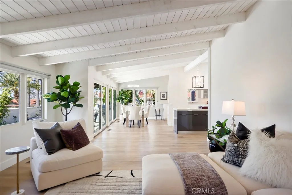 2000 Vista Cajon, Newport Beach, California 92660 home-pic-8