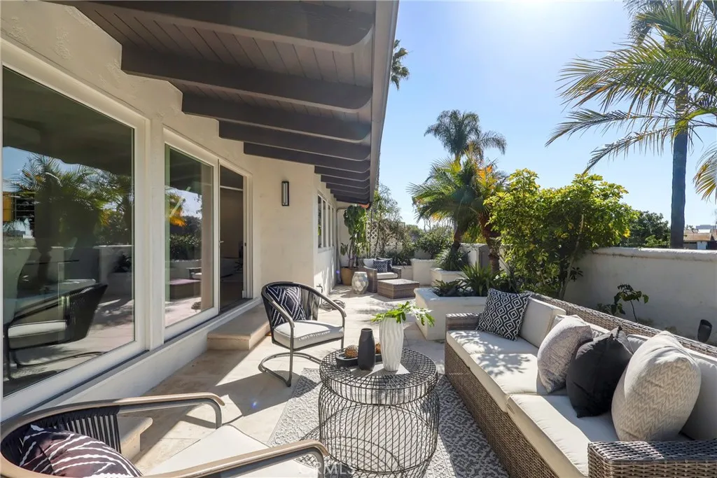 2000 Vista Cajon, Newport Beach, California 92660 home-pic-28