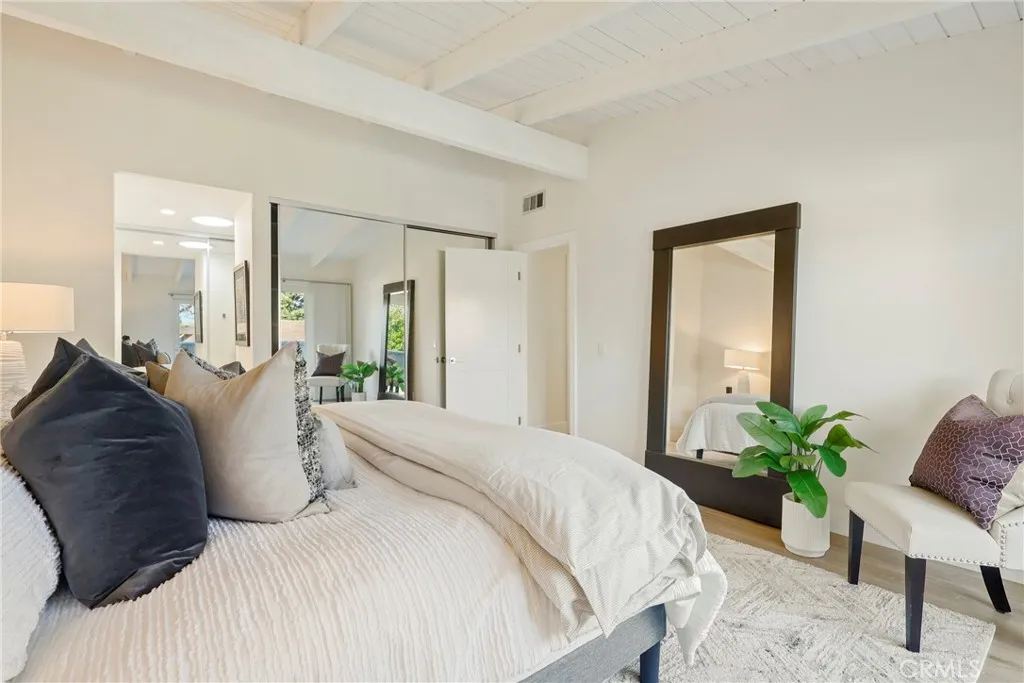 2000 Vista Cajon, Newport Beach, California 92660 home-pic-19