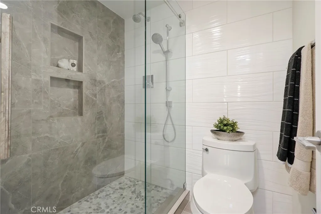 2000 Vista Cajon, Newport Beach, California 92660 home-pic-22