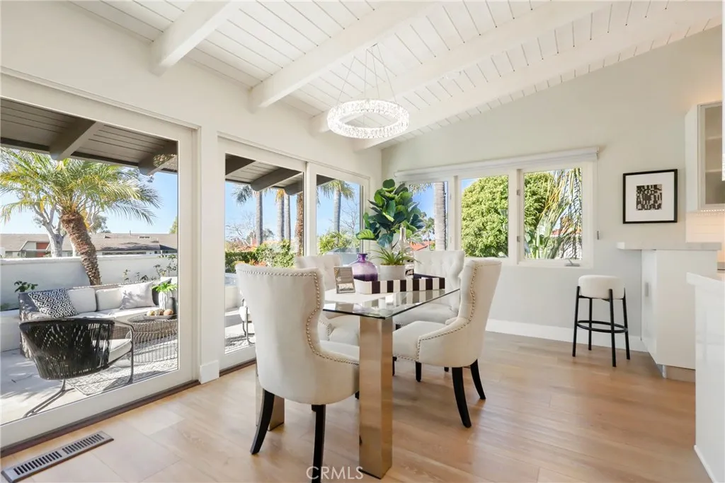 2000 Vista Cajon, Newport Beach, California 92660 home-pic-11