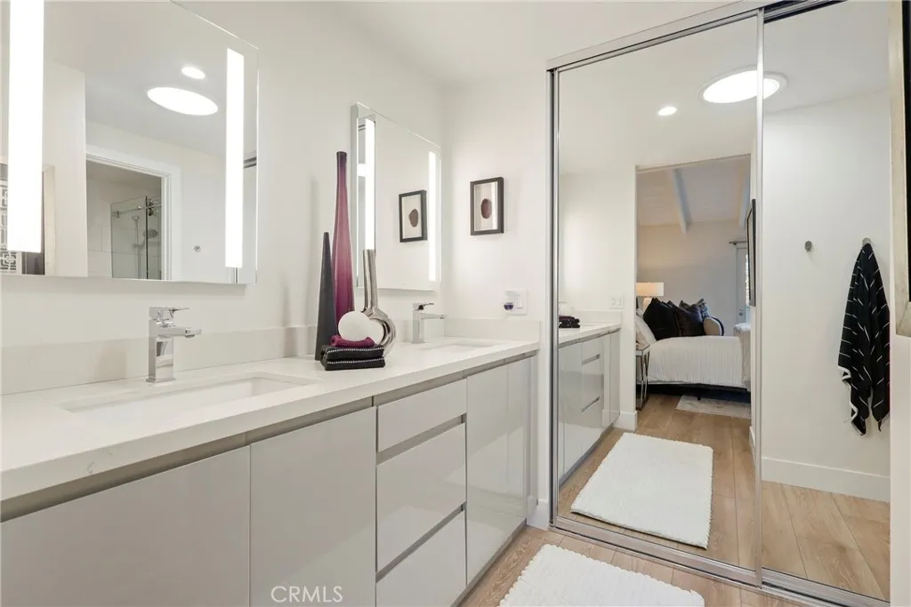 2000 Vista Cajon, Newport Beach, California 92660 home-pic-20