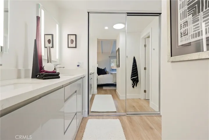 2000 Vista Cajon, Newport Beach, California 92660