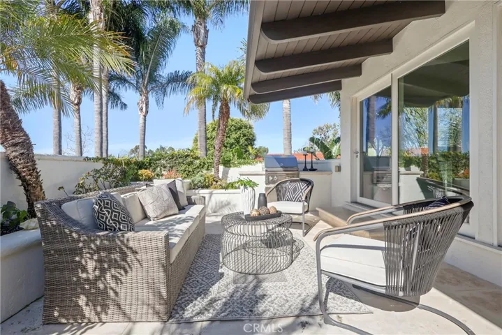 2000 Vista Cajon, Newport Beach, California 92660