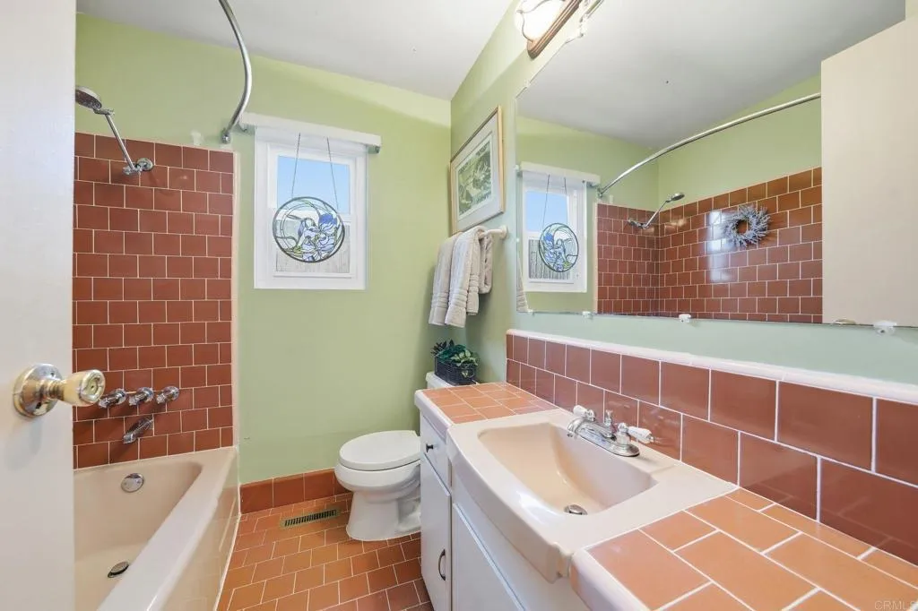 3212 Star Acres Drive, Spring Valley, California 91978 home-pic-54
