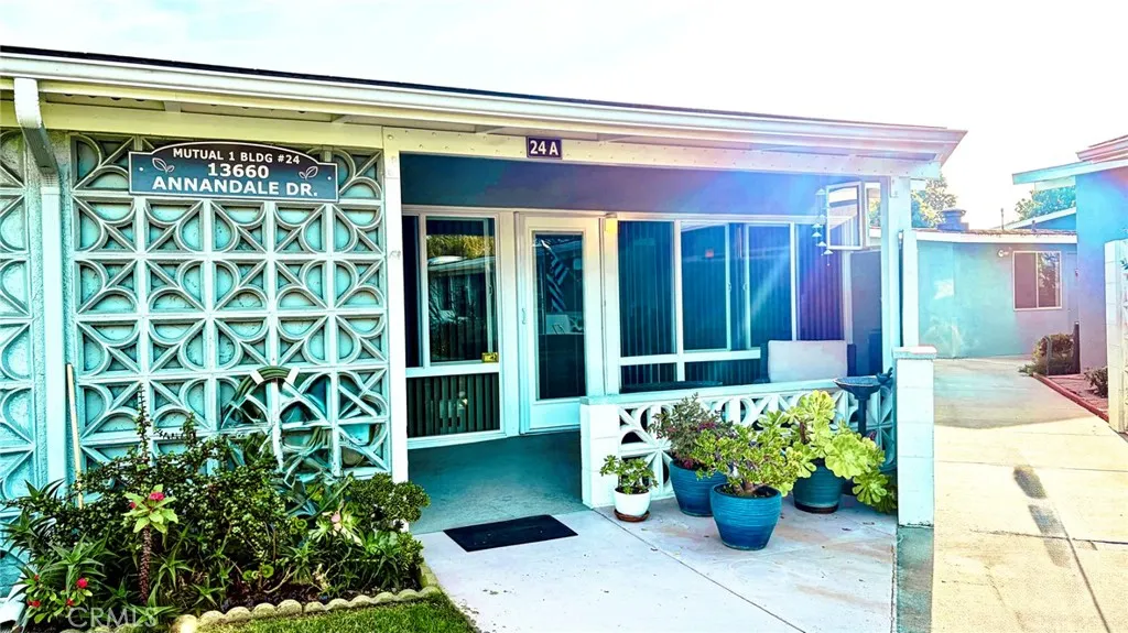 13660 Annandale Drive M1-24a, Seal Beach, California 90740 home-pic-2