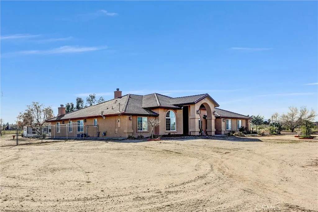 15813 Willow Street, Hesperia, California 92345 home-pic-34