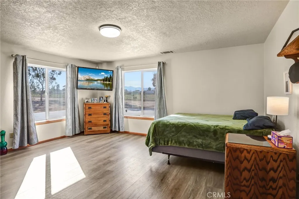 15813 Willow Street, Hesperia, California 92345 home-pic-29