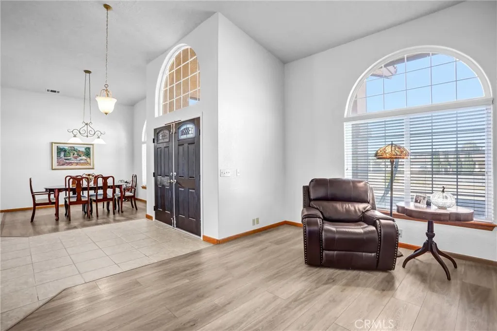 15813 Willow Street, Hesperia, California 92345 home-pic-5