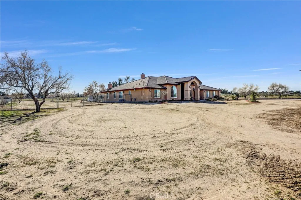 15813 Willow Street, Hesperia, California 92345 home-pic-33