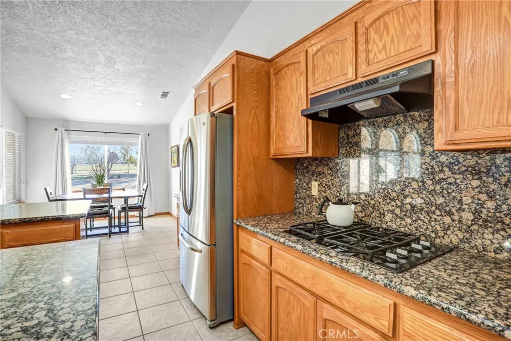 15813 Willow Street, Hesperia, California 92345 home-pic-15