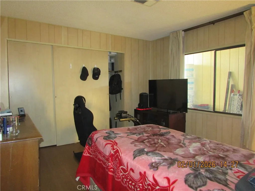 2 Bedroom