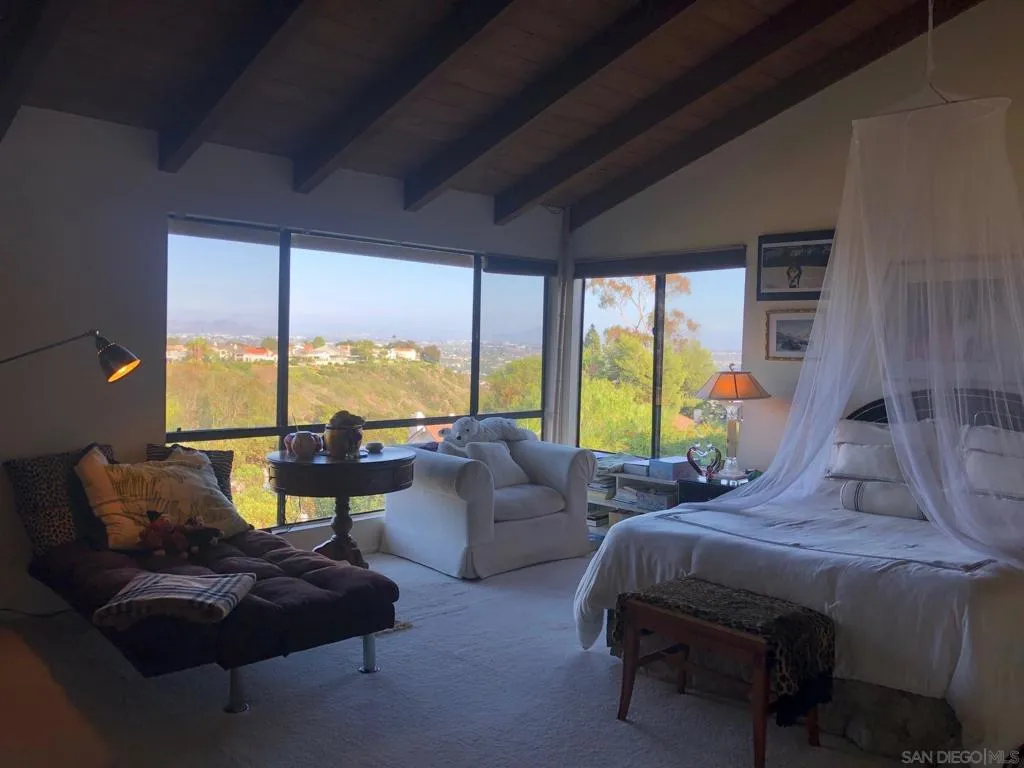 6645 Caminito Scioto, La Jolla, California 92037 home-pic-17