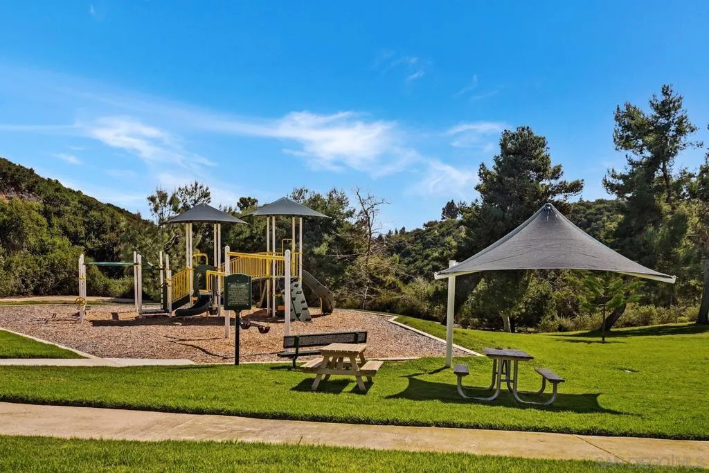 6645 Caminito Scioto, La Jolla, California 92037 home-pic-28