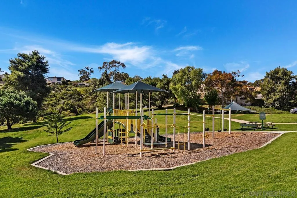 6645 Caminito Scioto, La Jolla, California 92037 home-pic-30