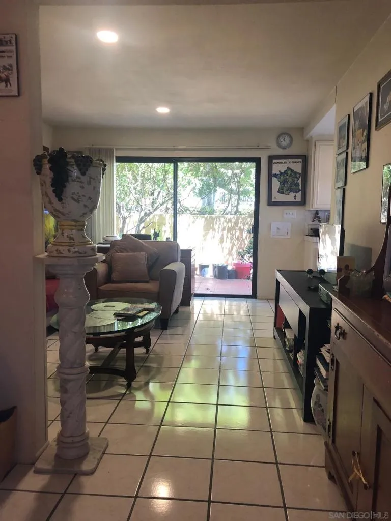 6645 Caminito Scioto, La Jolla, California 92037 home-pic-10