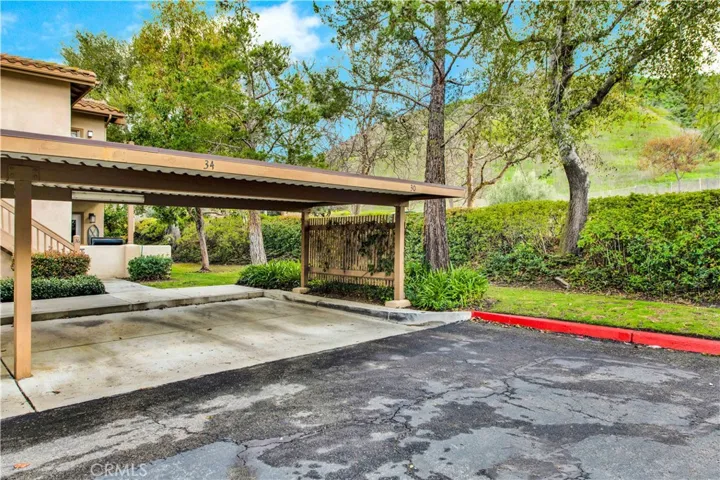 1 Carport