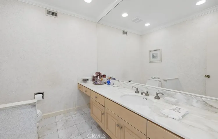 19825 Santa Rita Street, Woodland Hills, California 91364