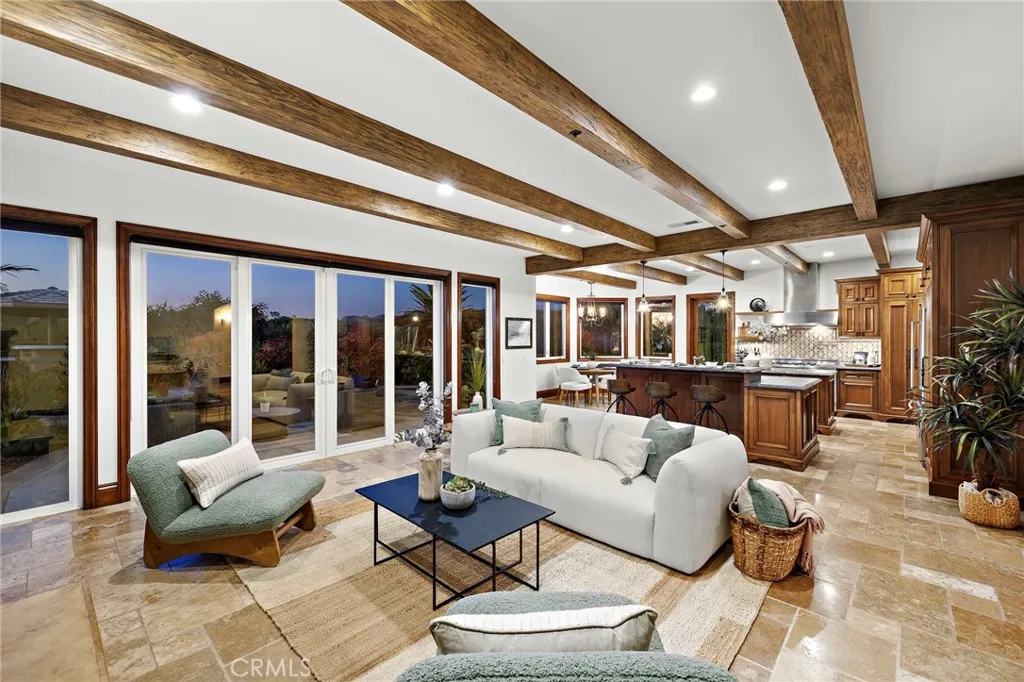 3811 Vista Blanca, San Clemente, California 92672 home-pic-13
