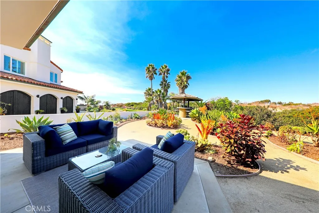 3811 Vista Blanca, San Clemente, California 92672 home-pic-5