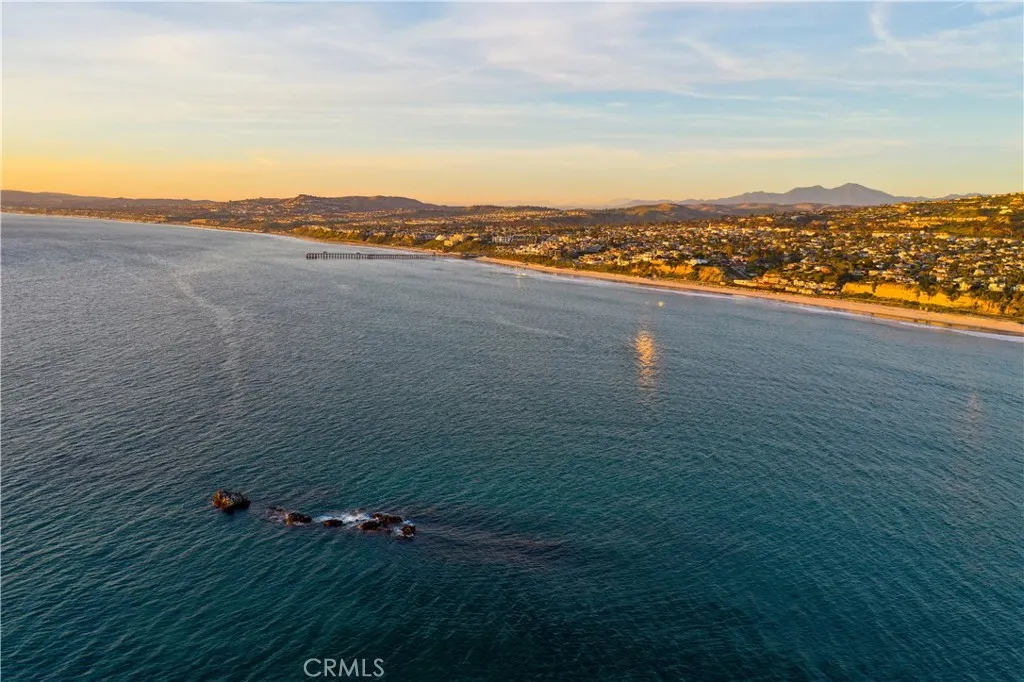 3811 Vista Blanca, San Clemente, California 92672 home-pic-37