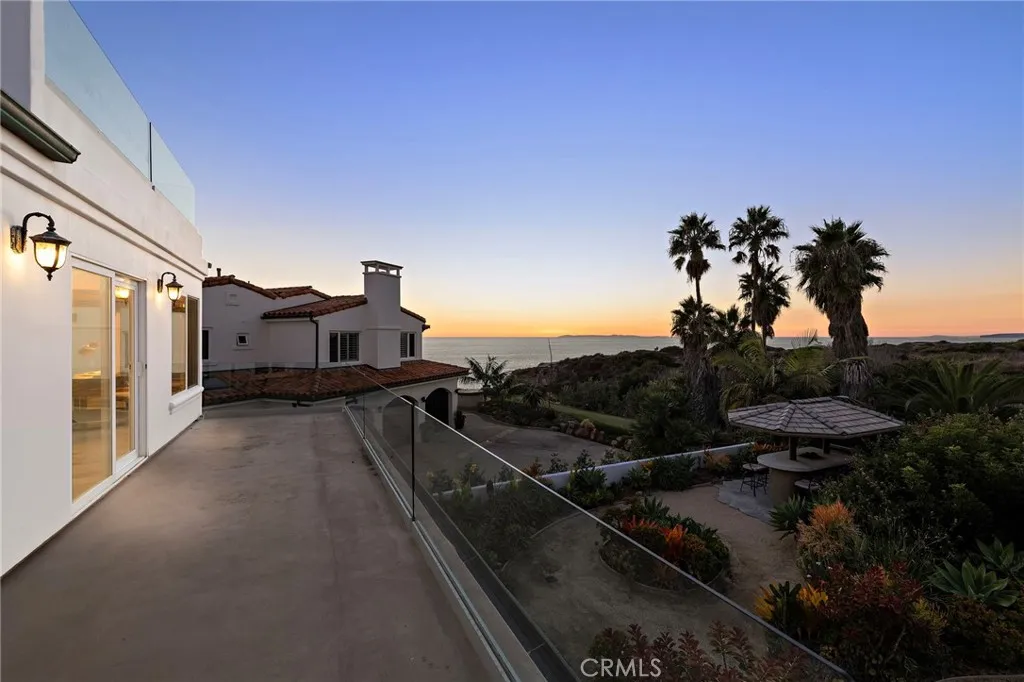 3811 Vista Blanca, San Clemente, California 92672 home-pic-23