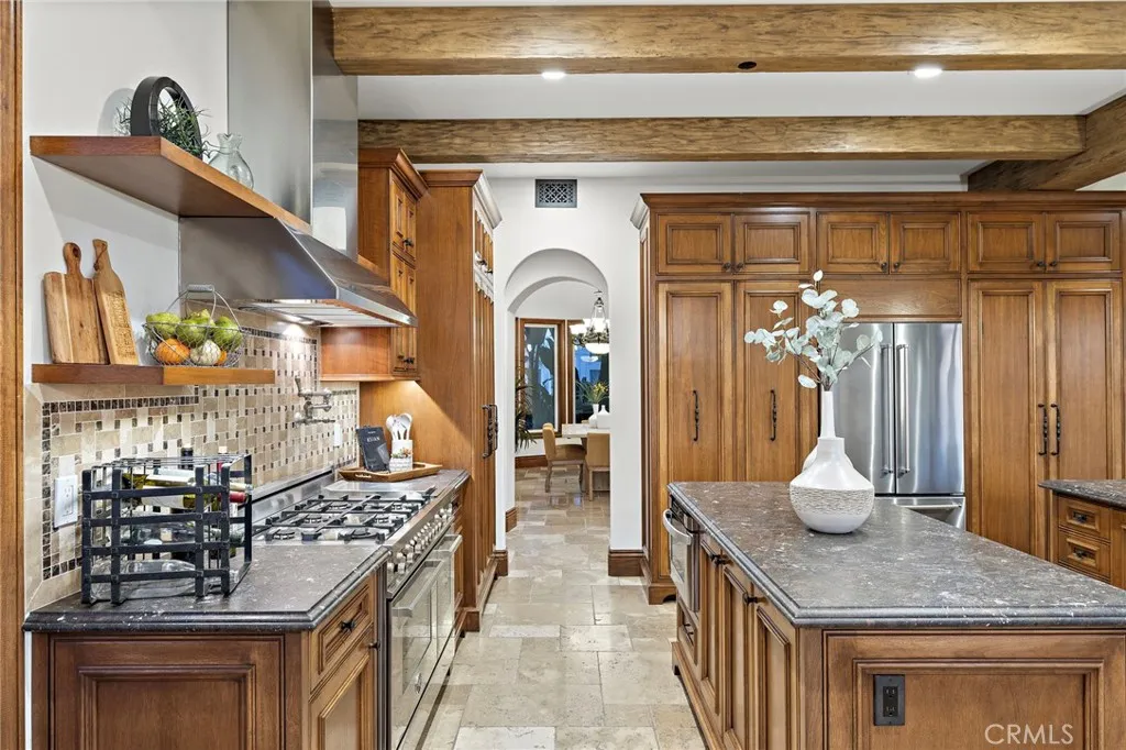 3811 Vista Blanca, San Clemente, California 92672 home-pic-16