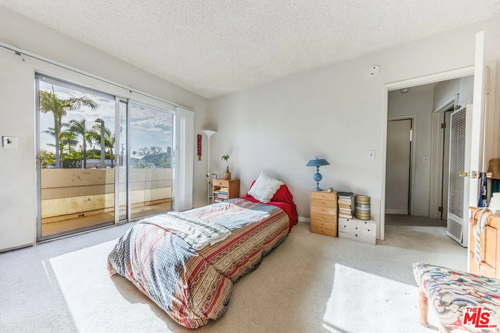 1522 S Centinela Avenue 210, Los Angeles, California 90025 home-pic-16