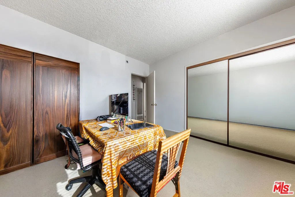 1522 S Centinela Avenue 210, Los Angeles, California 90025 home-pic-21
