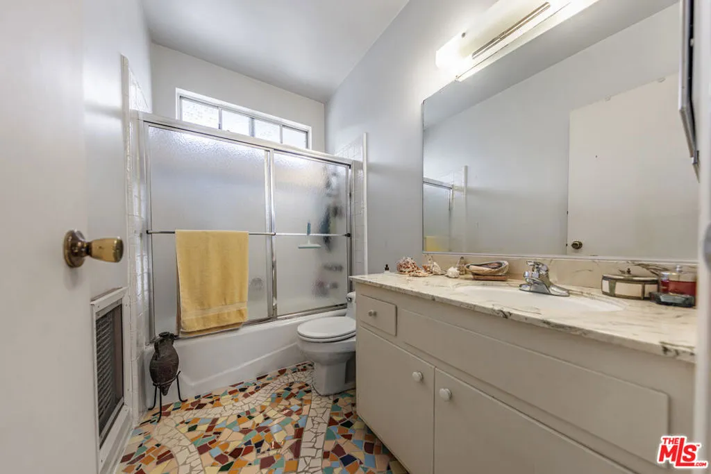 1522 S Centinela Avenue 210, Los Angeles, California 90025 home-pic-23