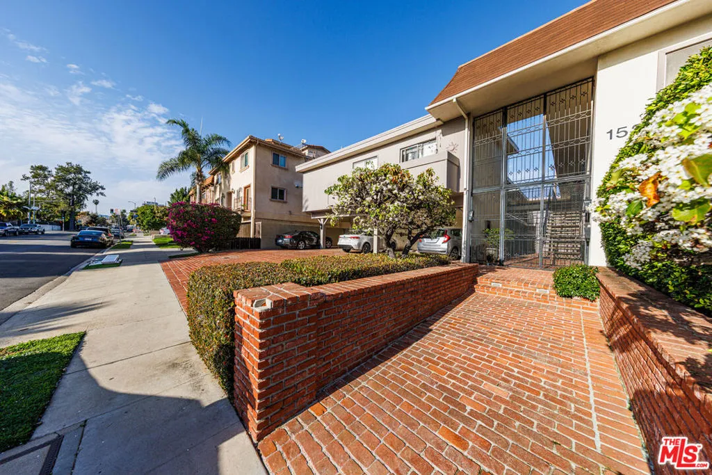 1522 S Centinela Avenue 210, Los Angeles, California 90025 home-pic-2