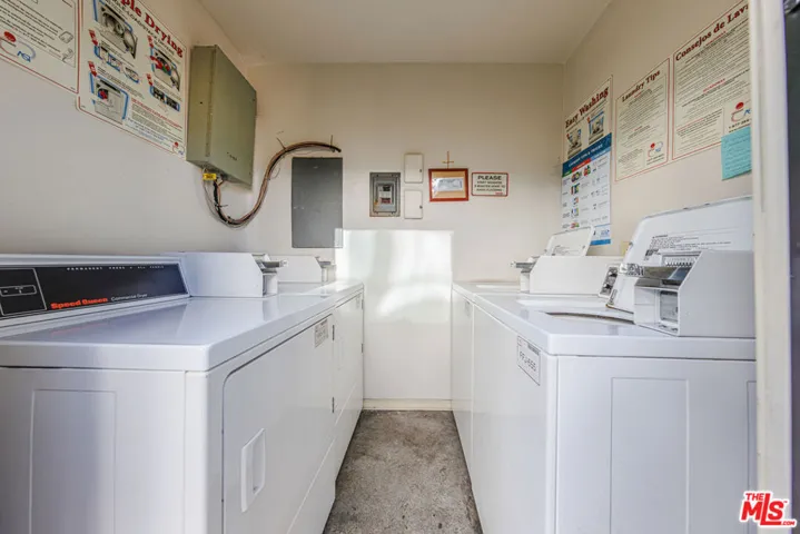 building laundry facility