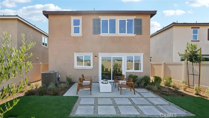 MODEL HOME BACK YARD