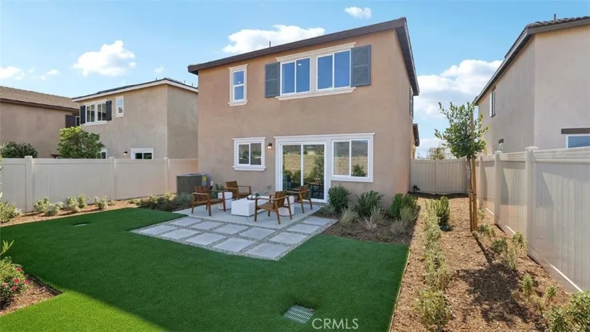 MODEL HOME BACK YARD