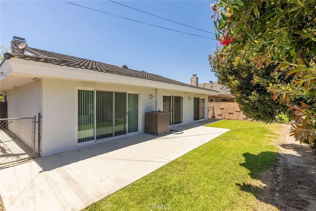 16618 Wilton Place, Torrance, California 90504 home-pic-16
