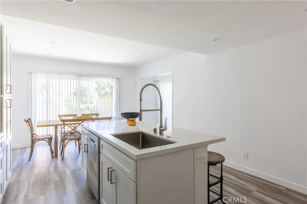 16618 Wilton Place, Torrance, California 90504 home-pic-7