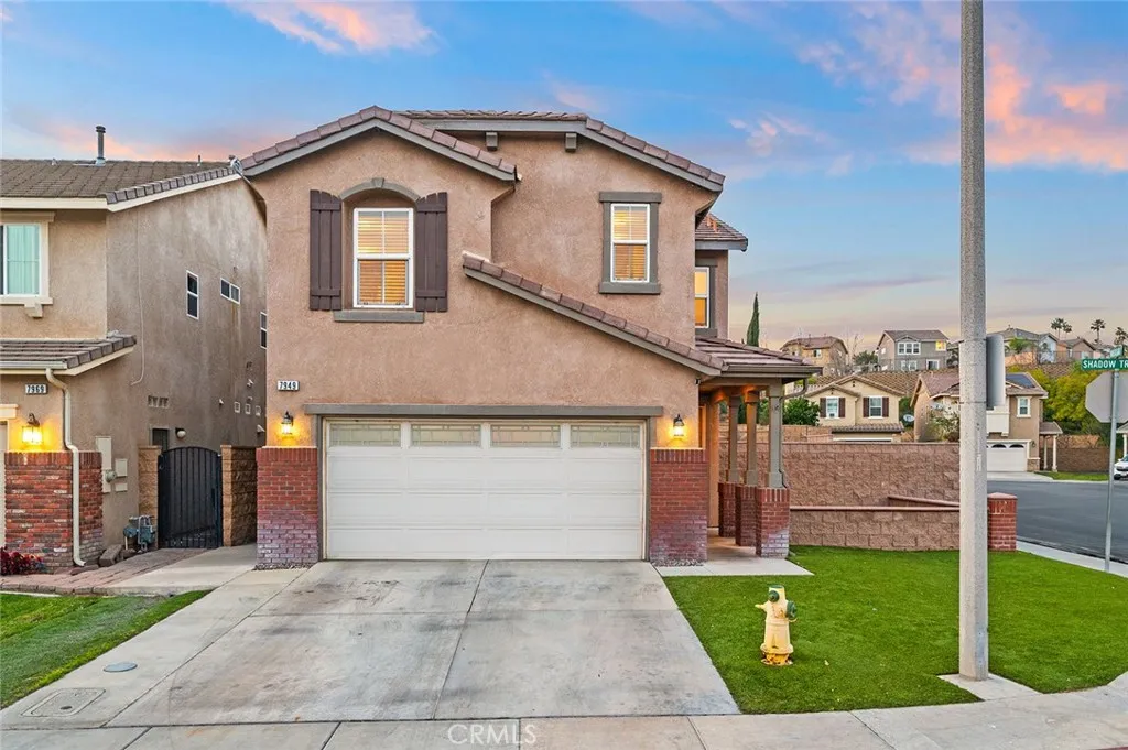 7949 Shadow Trails, Jurupa Valley, California 92509 home-pic-1