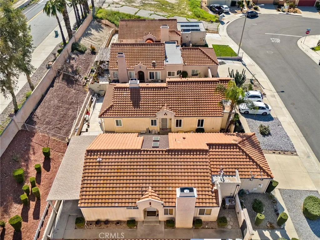 737 Verona, San Jacinto, California 92583 home-pic-38