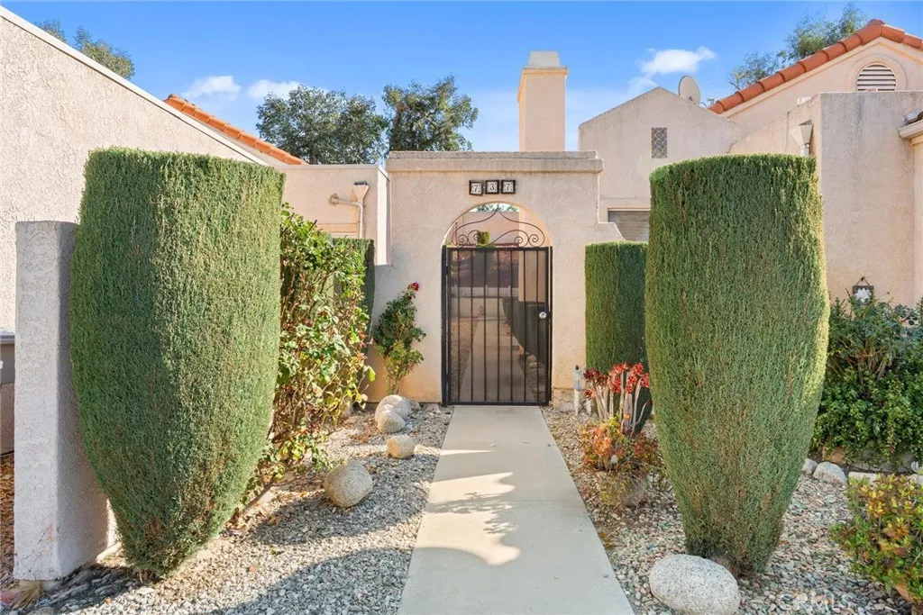 737 Verona, San Jacinto, California 92583 home-pic-23