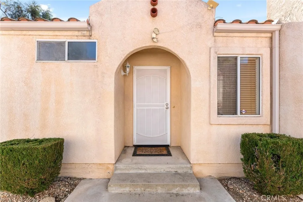 737 Verona, San Jacinto, California 92583 home-pic-26