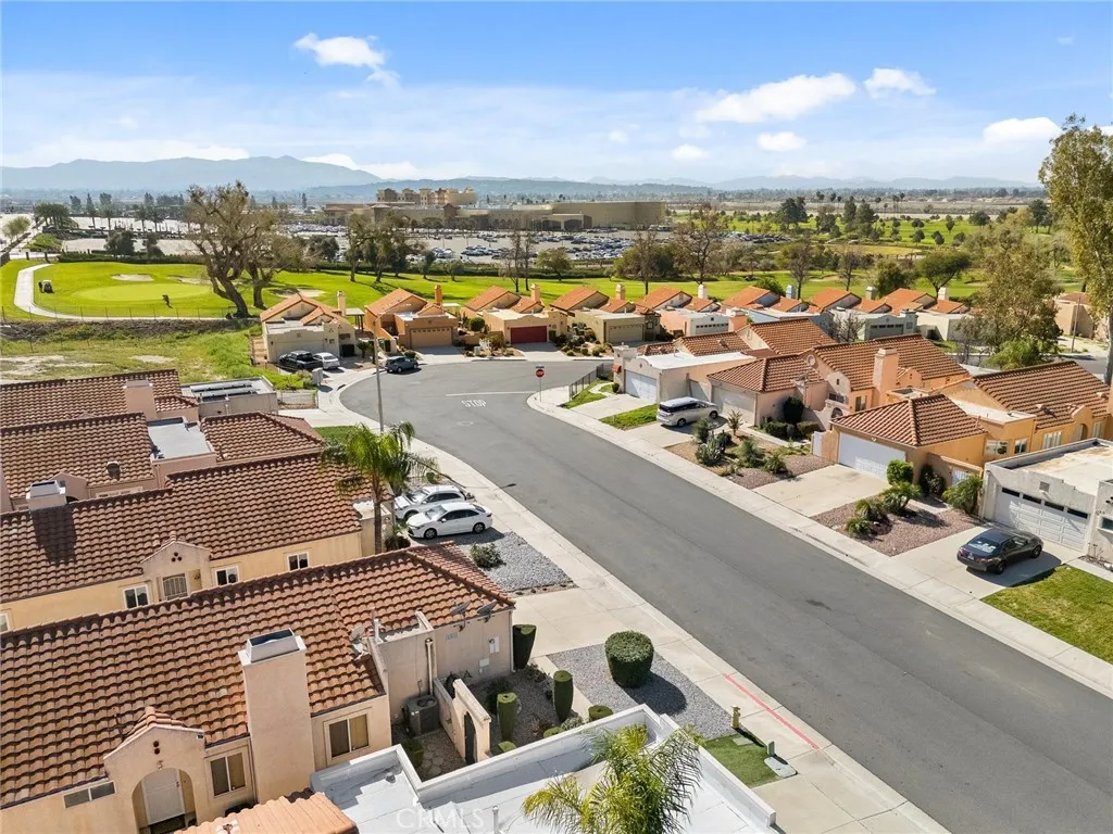 737 Verona, San Jacinto, California 92583 home-pic-40