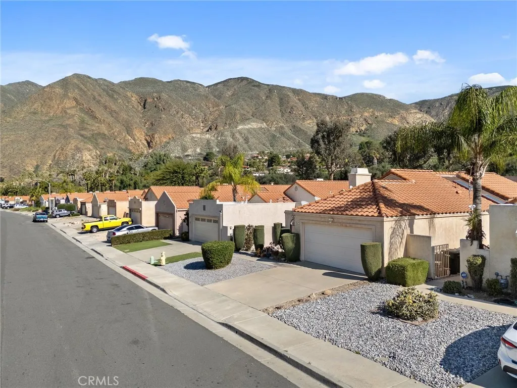 737 Verona, San Jacinto, California 92583 home-pic-30